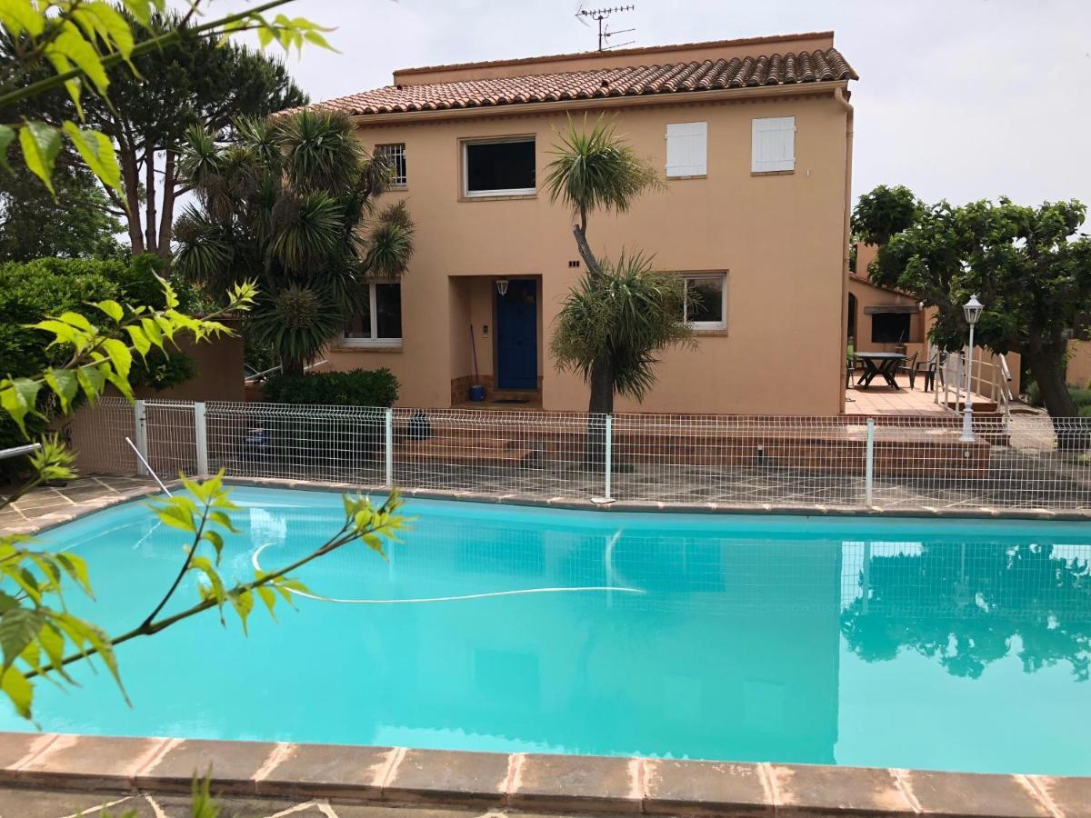 Belle Villa Avec Piscine Sainte-Marie-la-Mer Exterior photo